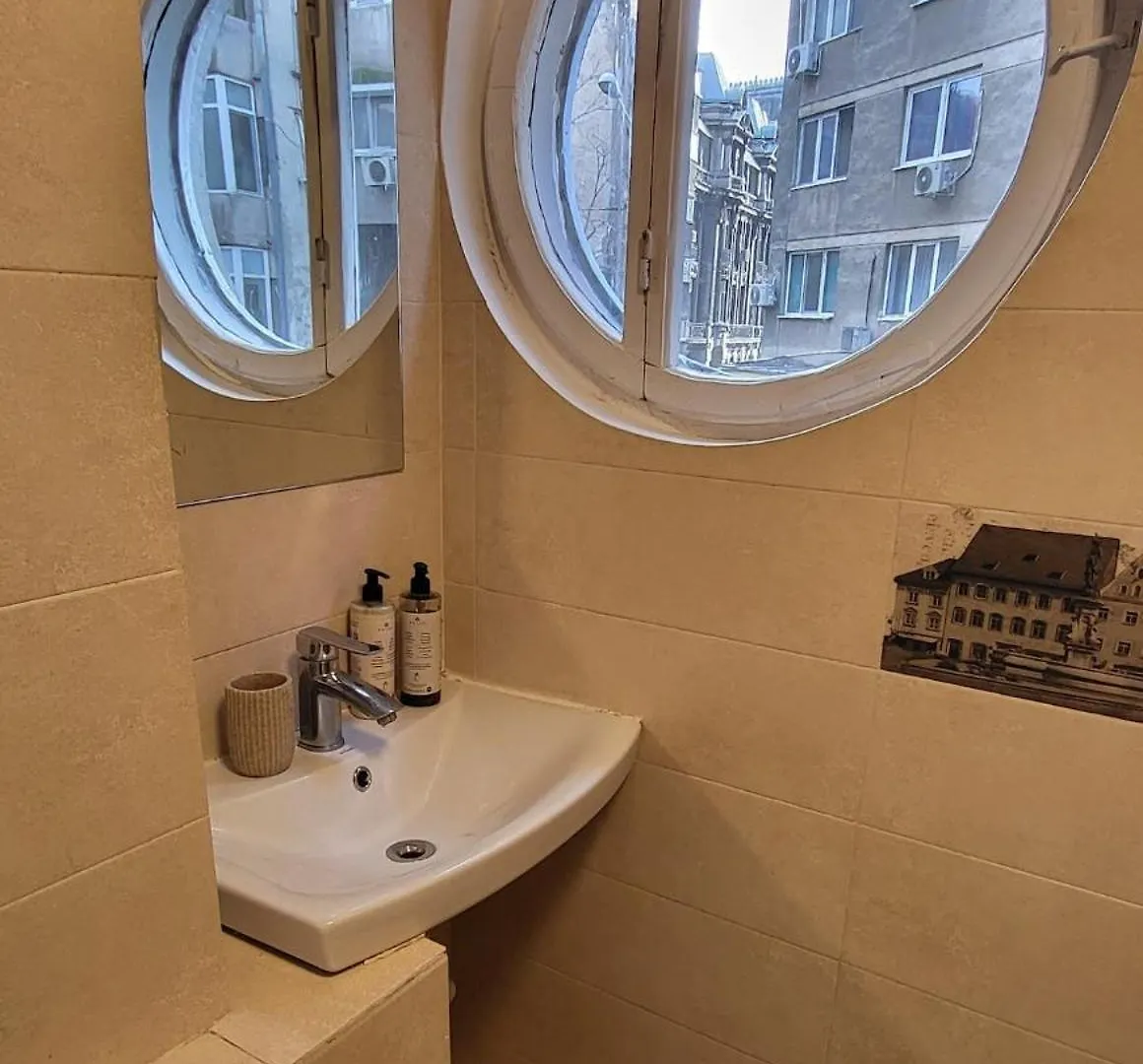 The Central Spot Apartment Bucharest